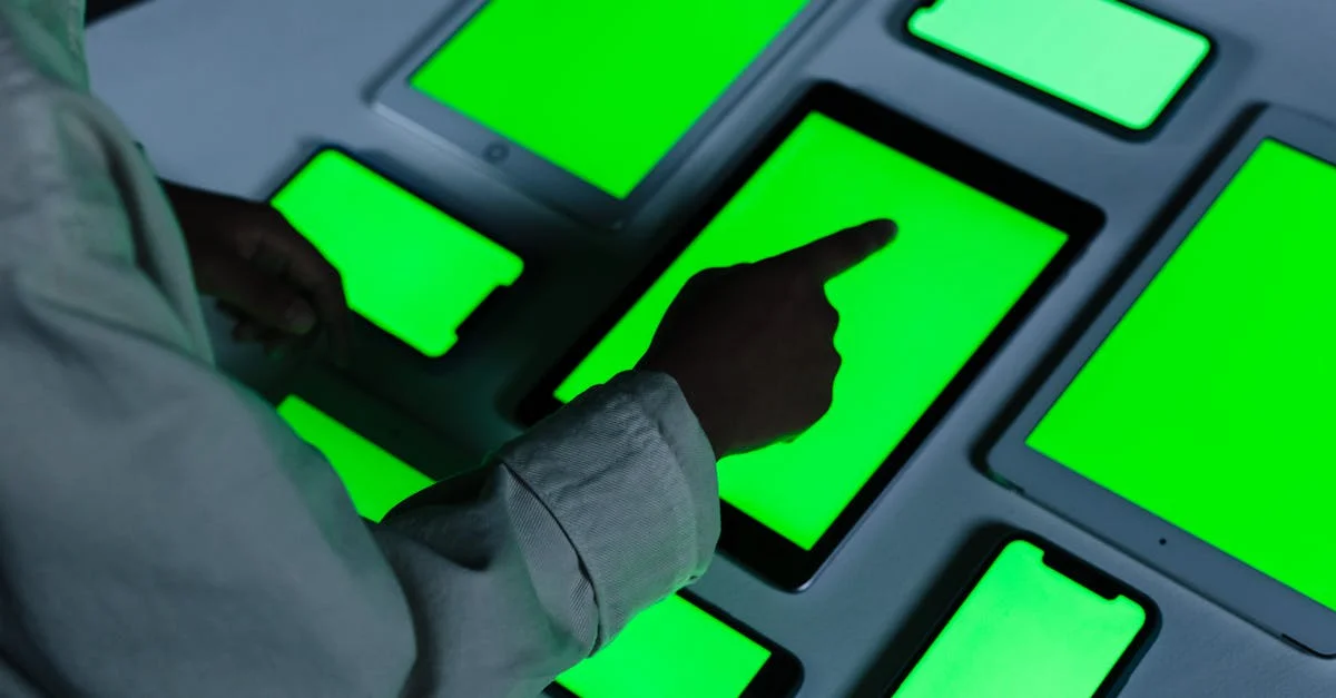 SQL Concurrency Issues: Control Simultaneous Access